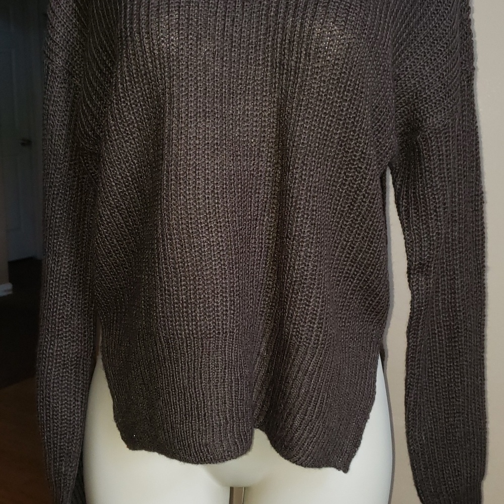 Sweater - Picture 4 of 4